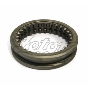 Posuvná zubová spojka (URI)